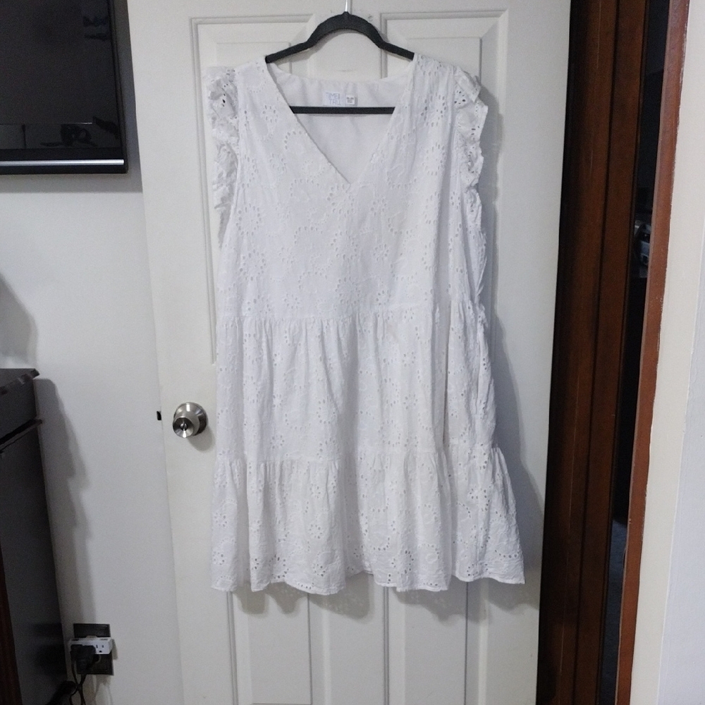 Time and Tru White Ruffled Eyelet Cap Sleeve Sundress